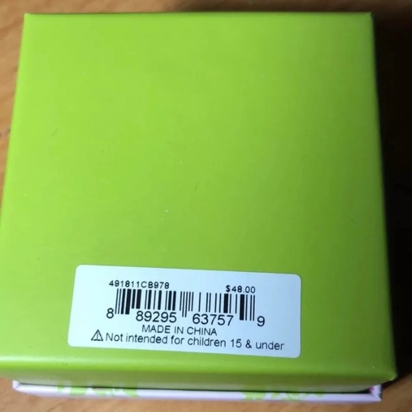 BETSEY JOHNSON SET Blush Pink Flower Daisies Drop Earrings & Daisy Bracelet NWT - Picture 15 of 15